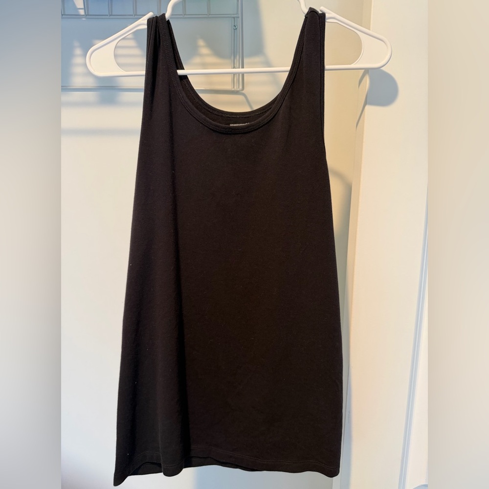 Black basic tank